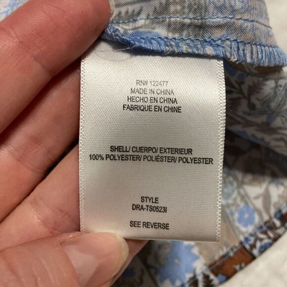 dRA Los Angeles Oversized Floral & Paisley Button Up size M - Picture 5 of 9